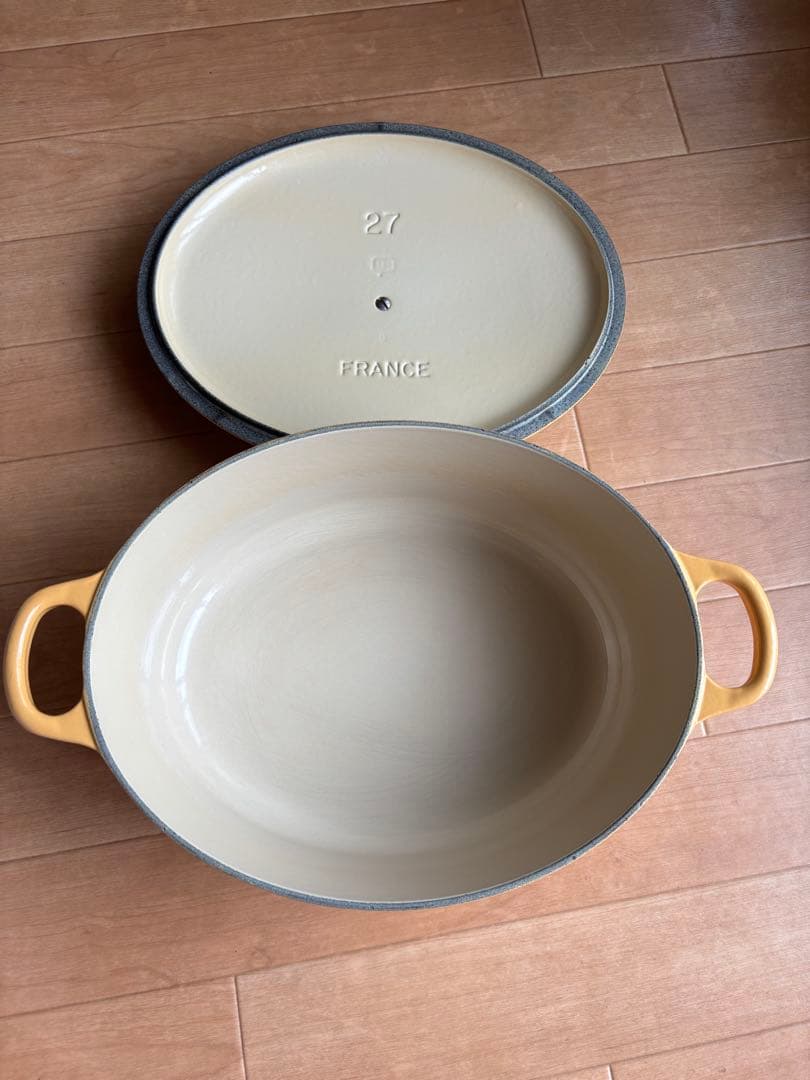 LE CREUSET 両手鍋 27cm オーバル 直接引取りの場合、お値引き可