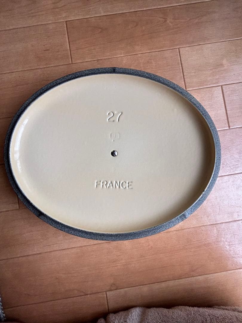 LE CREUSET 両手鍋 27cm オーバル 直接引取りの場合、お値引き可