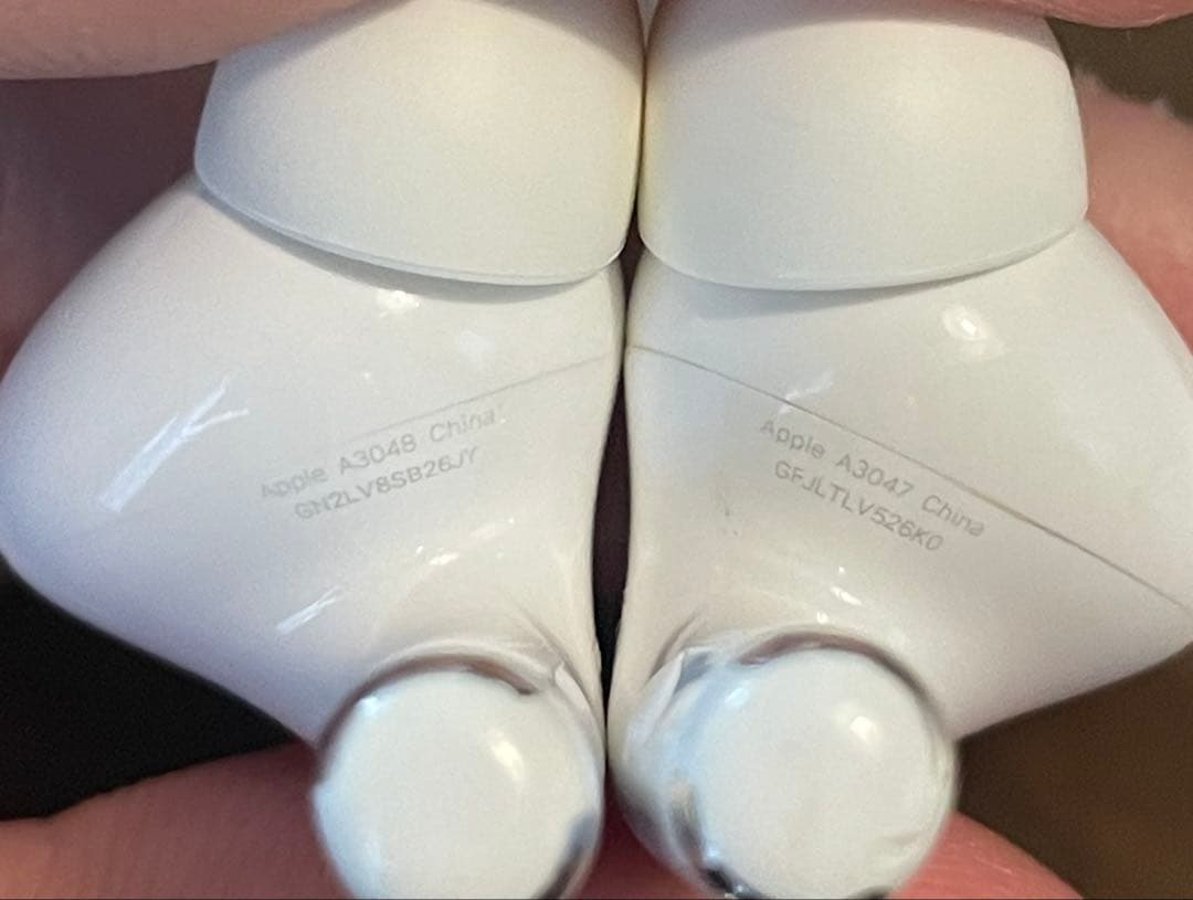 AirPods Pro 第2世代　おまけケース付き