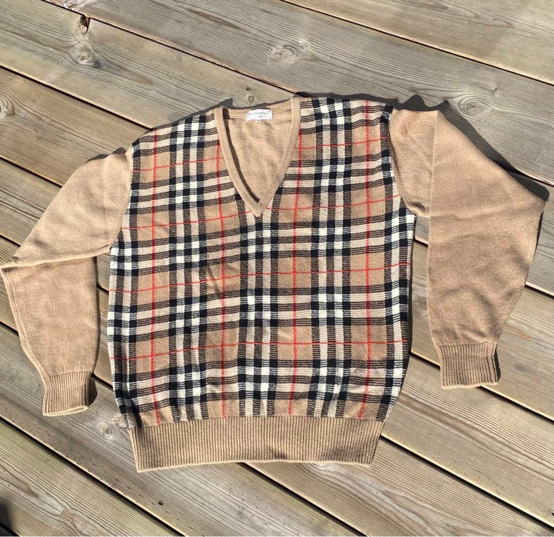 タダクニ Burberry's ベージュ Vネックセーター 2L