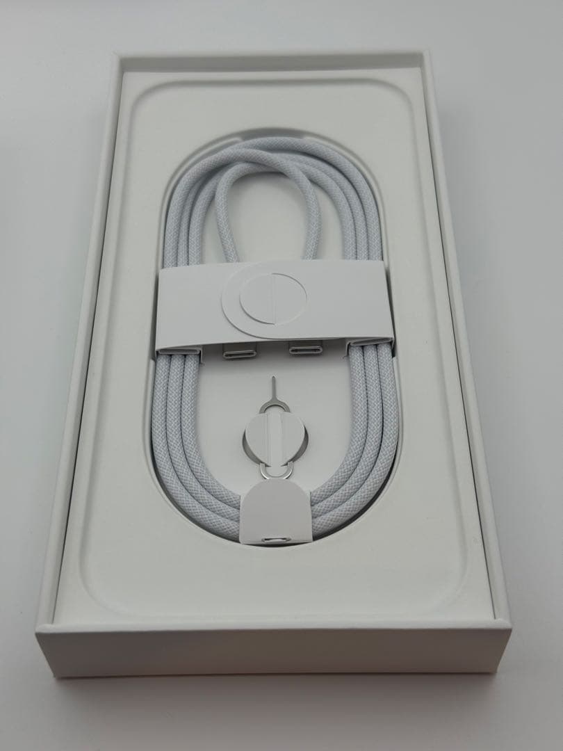 iPhone 16 Pro Max 256GB ブラックチタニウム