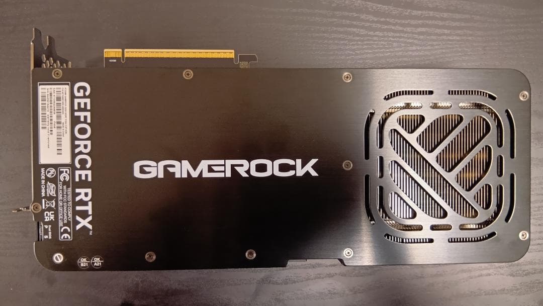 GeForce RTX™ 5090 GameRock（外箱・付属品有り）