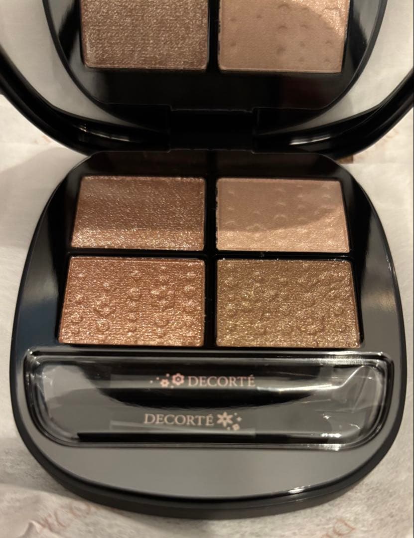 マ*ム様 コスメデコルテ　クリスマスコフレ2025 エターナルブルームコレクショ