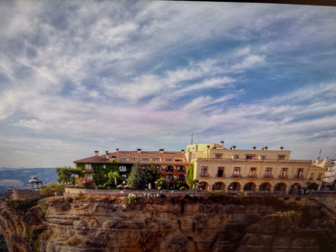 HP EliteOne 23.8 第8世代i5 メモリ16GB SSD 画面傷有