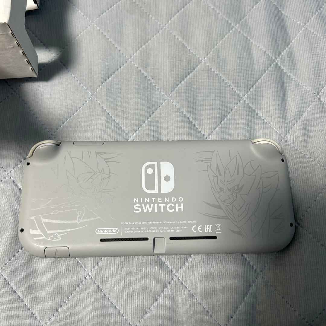 Nintendo Switch Lite ザシアン・ザマゼンタ　本体＋充電器
