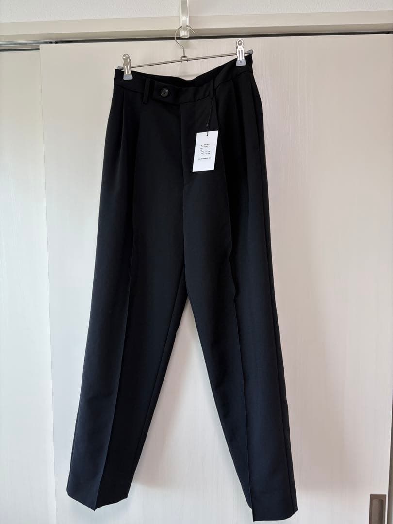 ohga テーパードタックパンツ　ブラックM