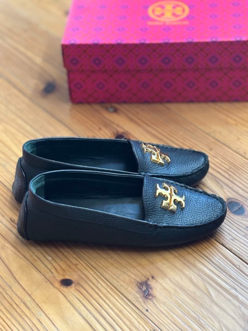 Tory Burch フラットシューズ