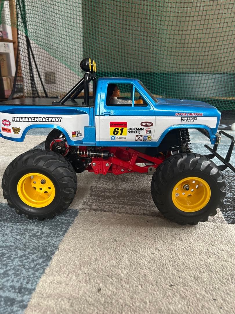 BLACK FOOT モンスタートラック