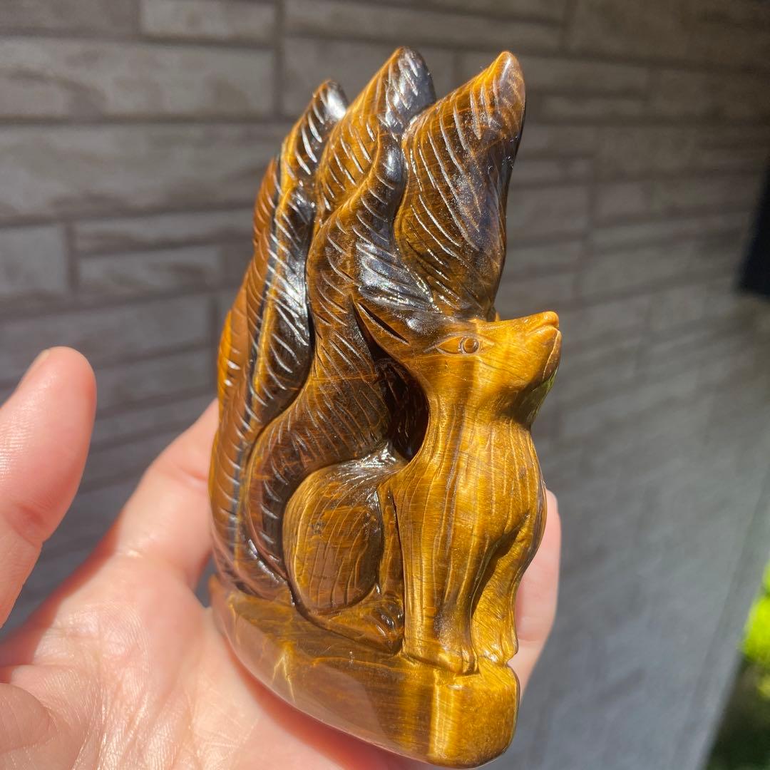 九尾の狐 タイガーアイ 彫り物 置物