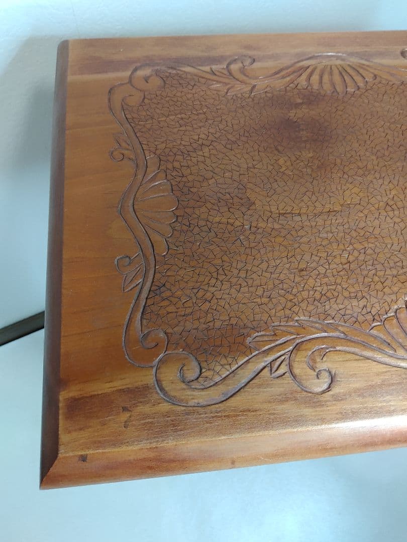 イギリス アンティーク サイドテーブル 飾り台 花台 家具 彫刻装飾