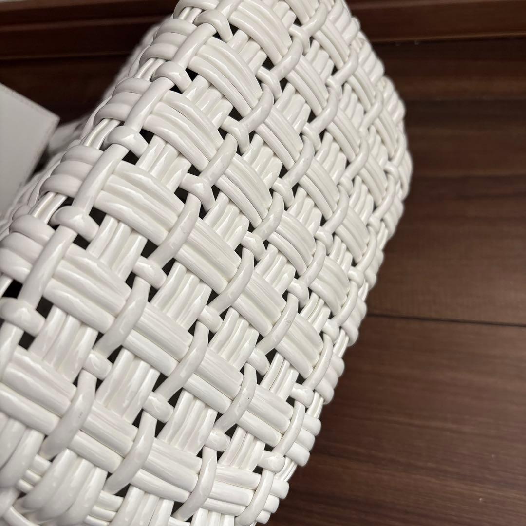 BALENCIAGA ホワイト かごバッグ