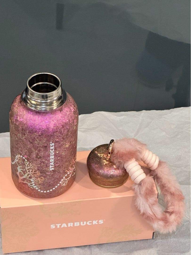 海外限定 Starbucks ステンレスボトル チャーム付き ピンク