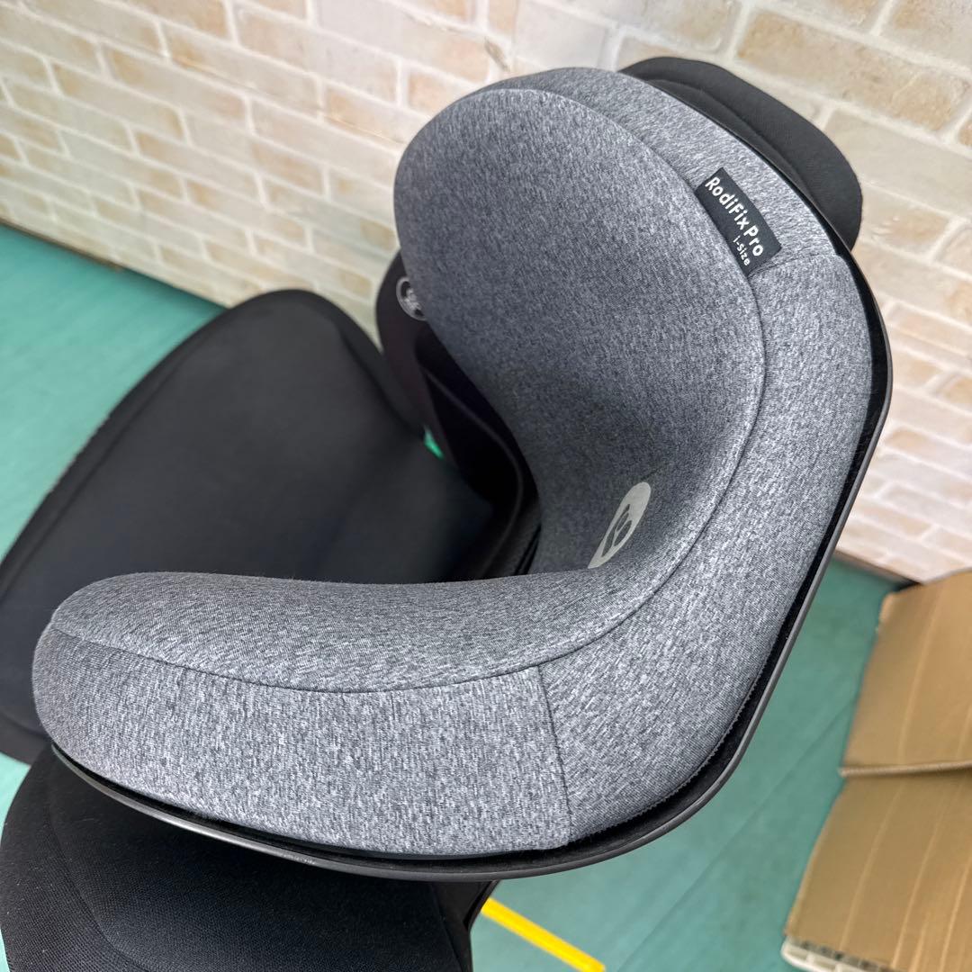 マキシコシ　ジュニアシート　isofix 1才から　RodiFix Pro