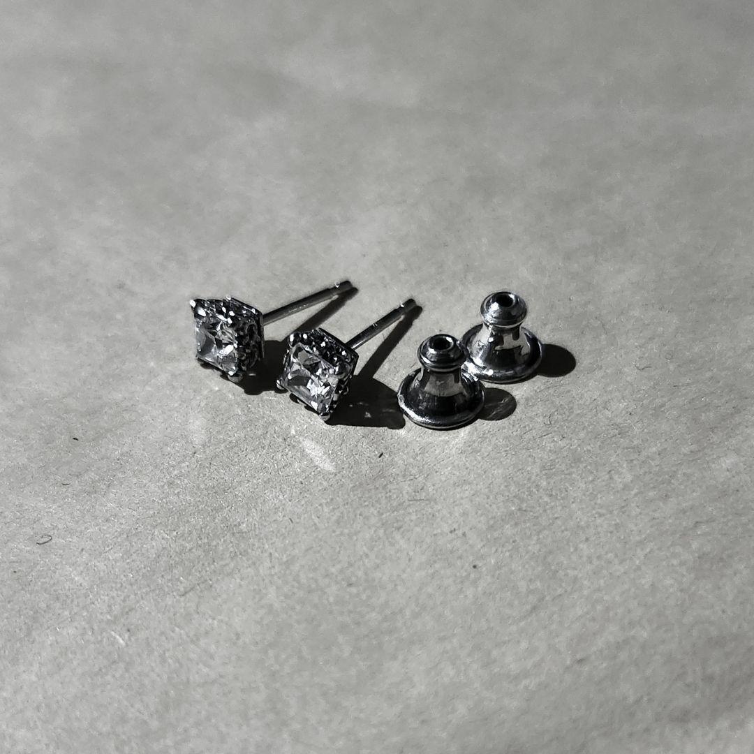 Justin Davis MONTECARLO ピアス SEJ047