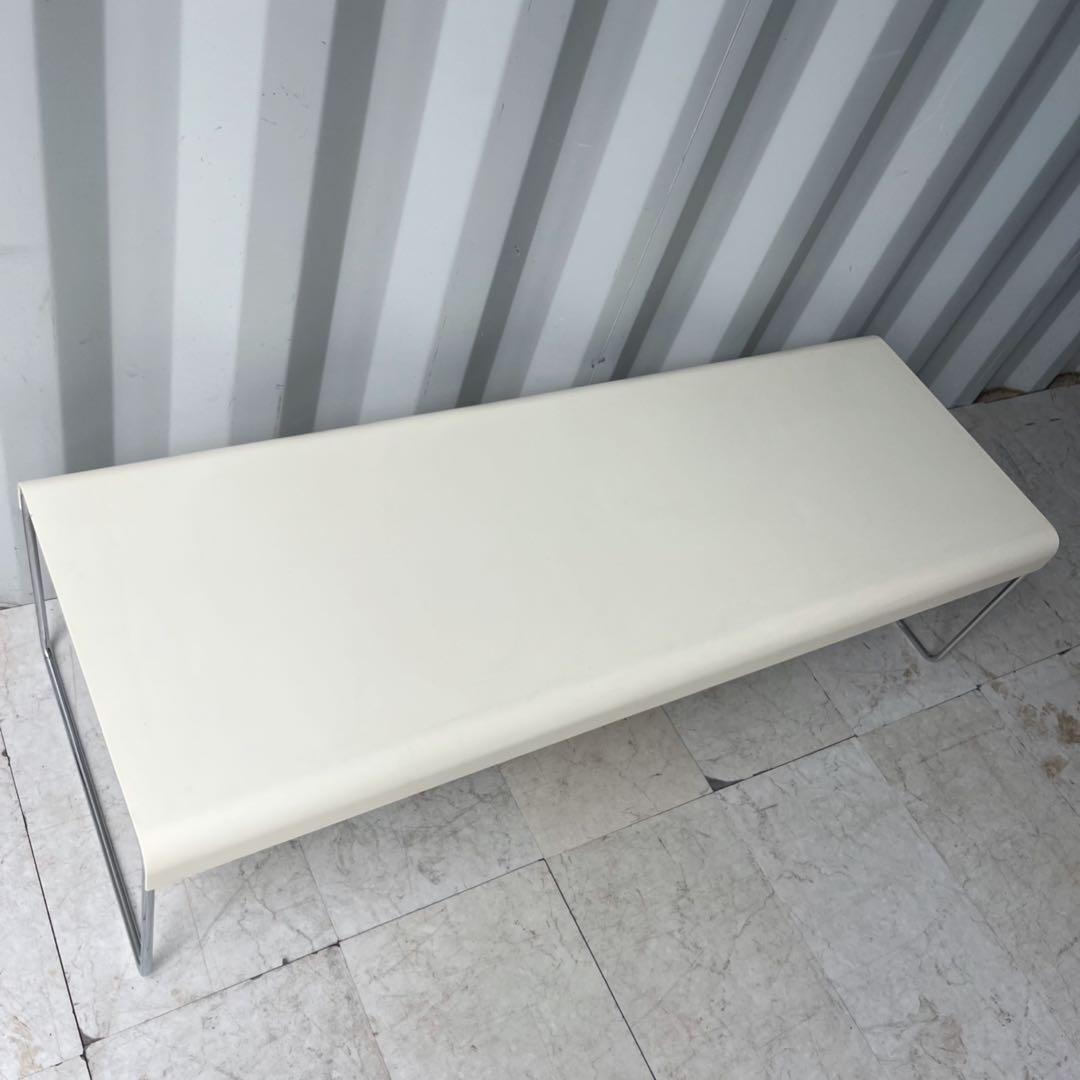 取付無料！カッシーナ ピエロ・リッソーニ ZAP ホワイトスチールローテーブル✨