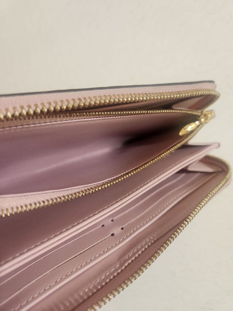 Louis Vuitton ヴェルニ　ジッピーウォレットピンク 長財布