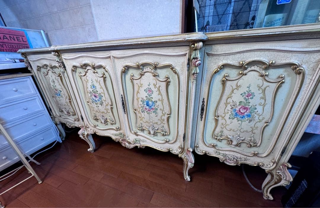 姫系アンティーク　特価　ロココ　高級イタリア　チェスト　タンス　シリック❓