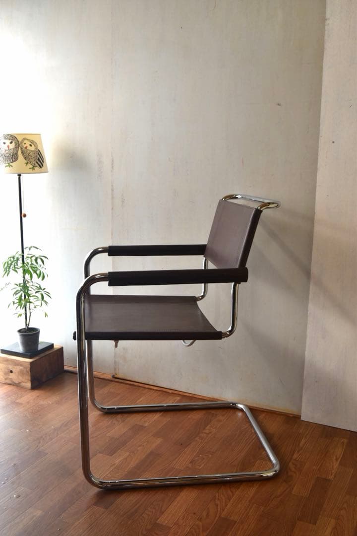 ダイニングチェア Mart Stam Cantilever Arm Chair