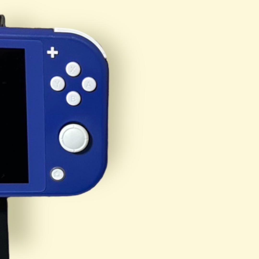 ゆーた‼️Nintendo Switch Lite ブルー　ケース付き　青