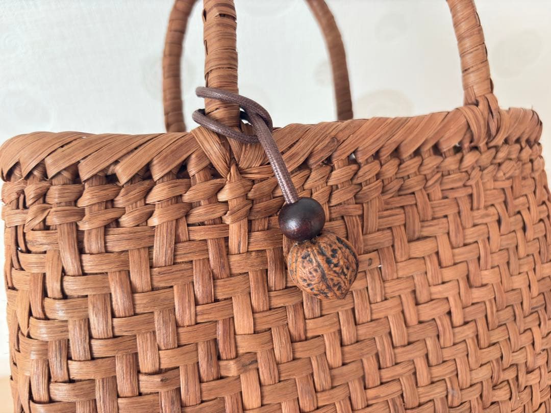 【未使用に近い】山葡萄（山ぶどう）かごバッグ　カゴバッグ　籠バッグ