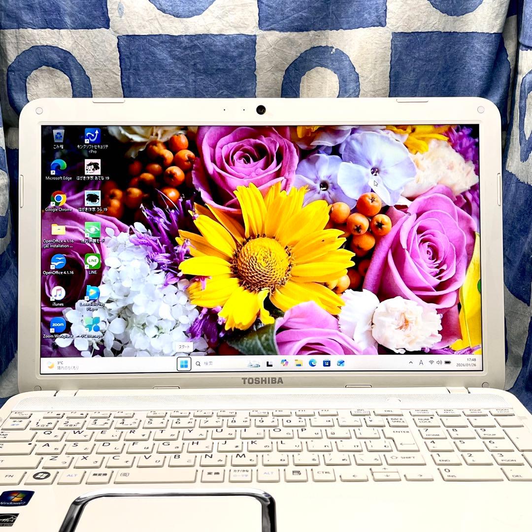 爆速SSD500GB☆i5☆人気白ノートパソコン♡ブルーレイ&カメラ！Win11