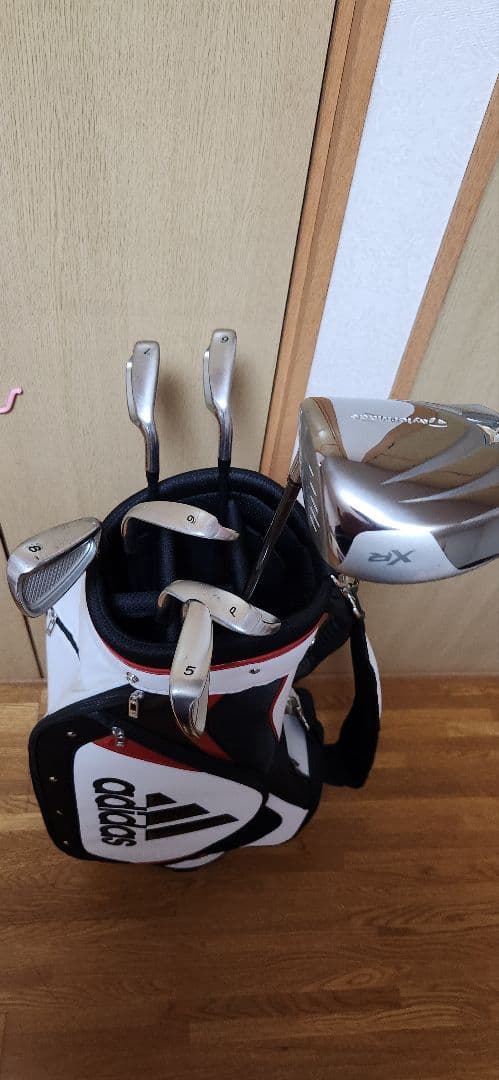 adidas テーラーメイド　ゴルフキャディバッグ クラブセット