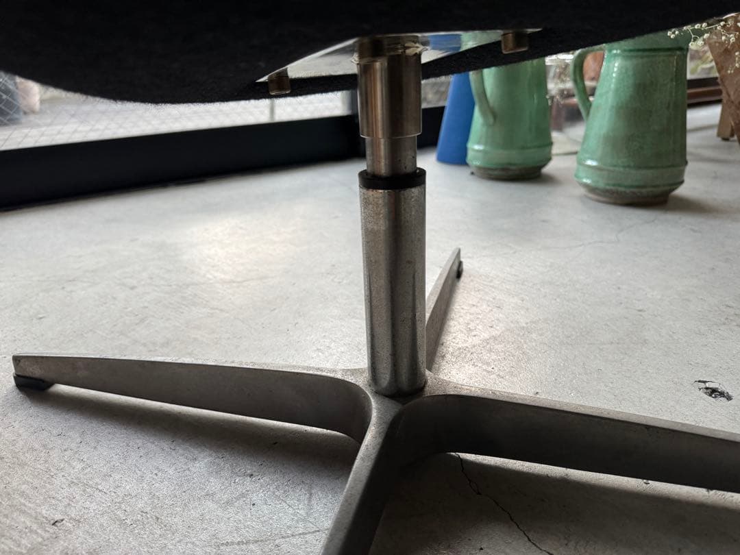 スワンチェア ブラックFritz Hansen アルネヤコブセン　北欧デザイン