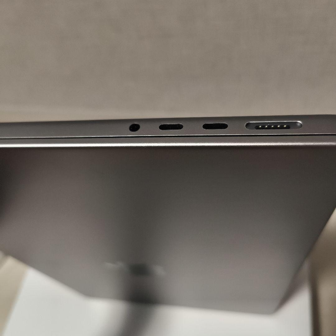 Macbook pro M1 16GB 14インチ 512GB 96%