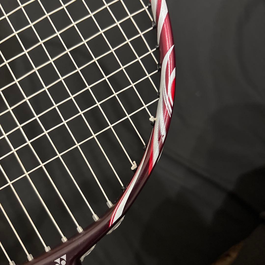 YONEX アストロクス100zz 4U5G クレナイ