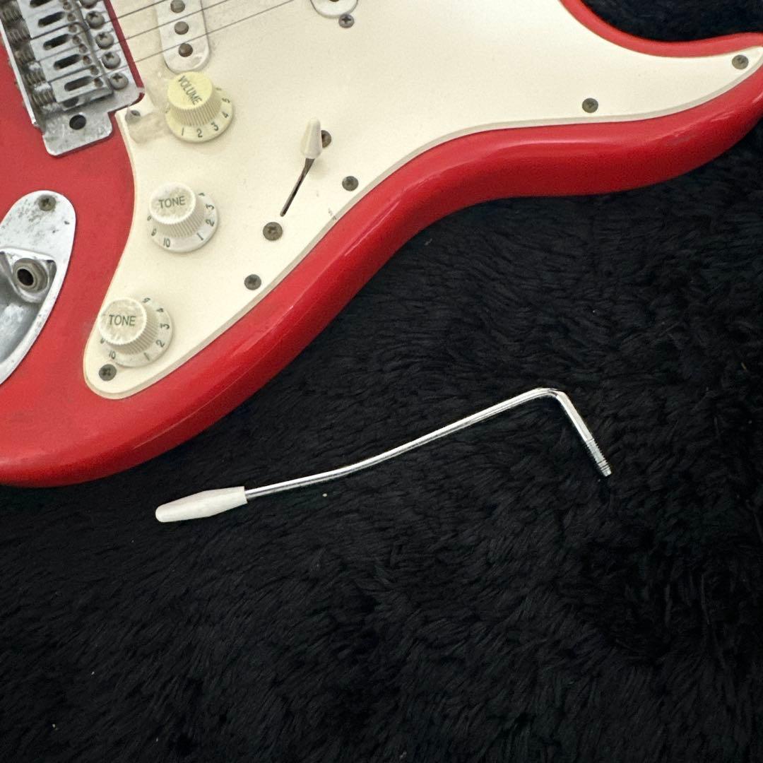 Squier Stratcaster エレキギター レッド ストラトキャスター