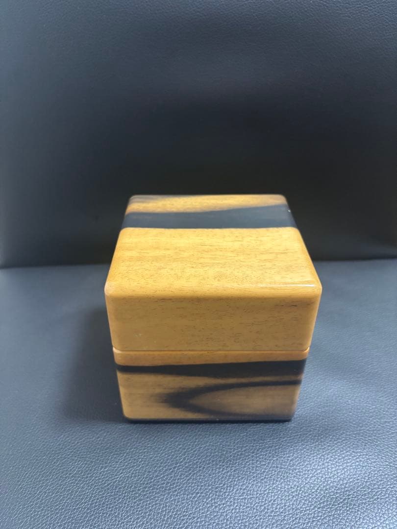 Soul Bird inc.（ソウルバード）時計ケース 黒柿