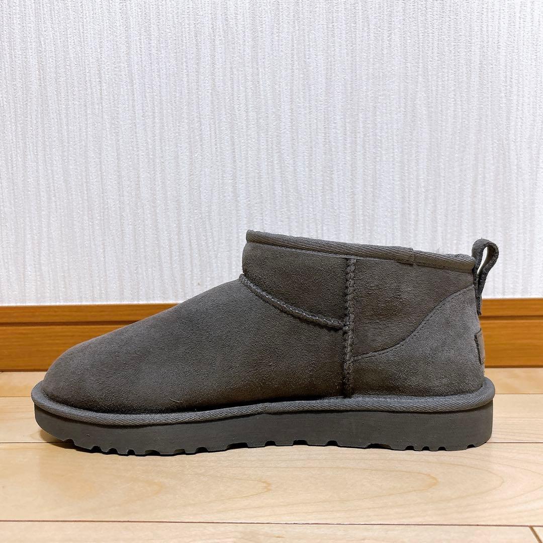 未使用シール付き◎送料込み/匿名配送◎UGG ウルトラミニ　ムートンブーツ