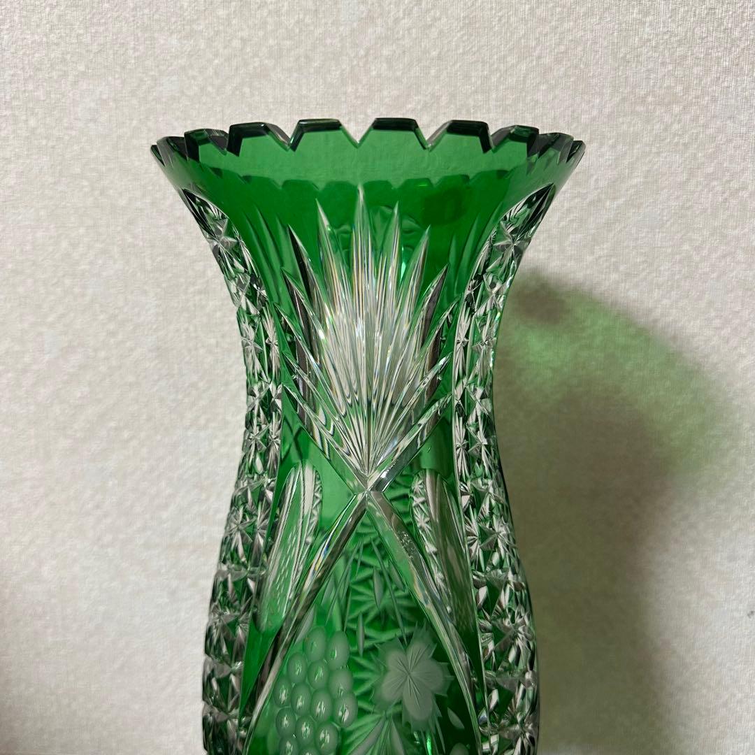POLONIA ポロニア 緑色 クリスタルガラス フラワーベース 花瓶