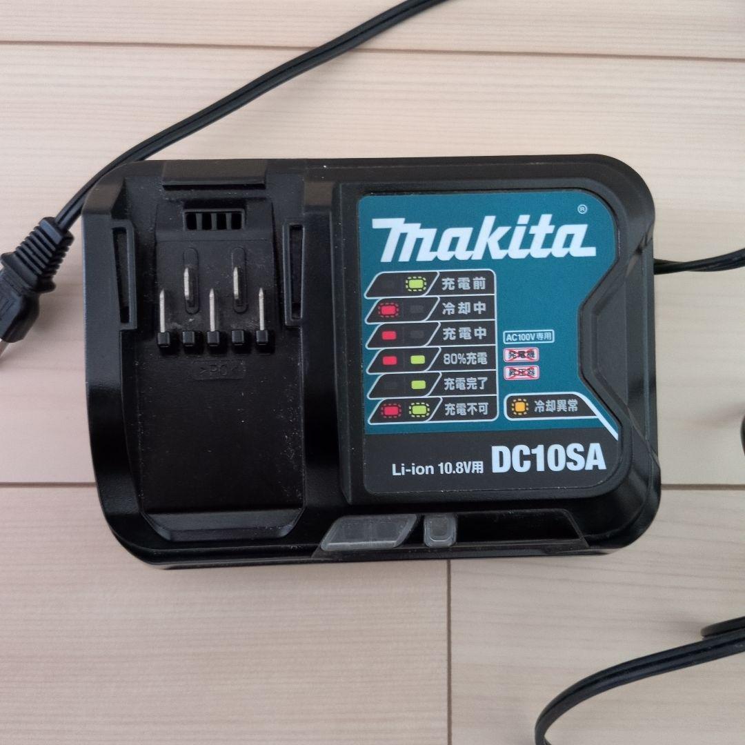 マキタ 掃除機 CL107FD 充電式