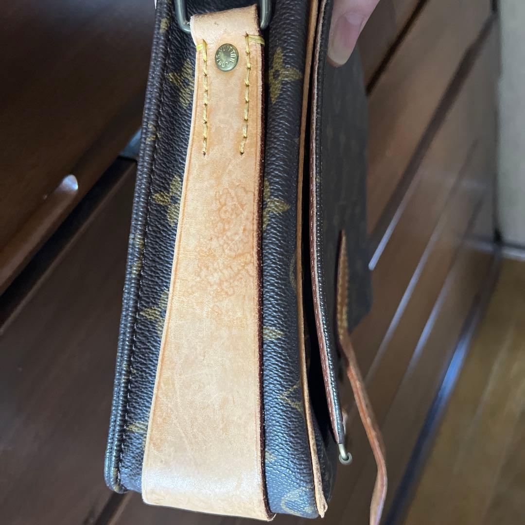 ルイヴィトン　カルトシエール