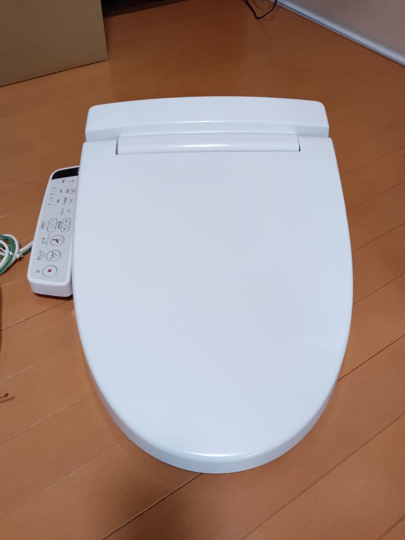 美品 LIXIL シャワートイレ CW-KB21