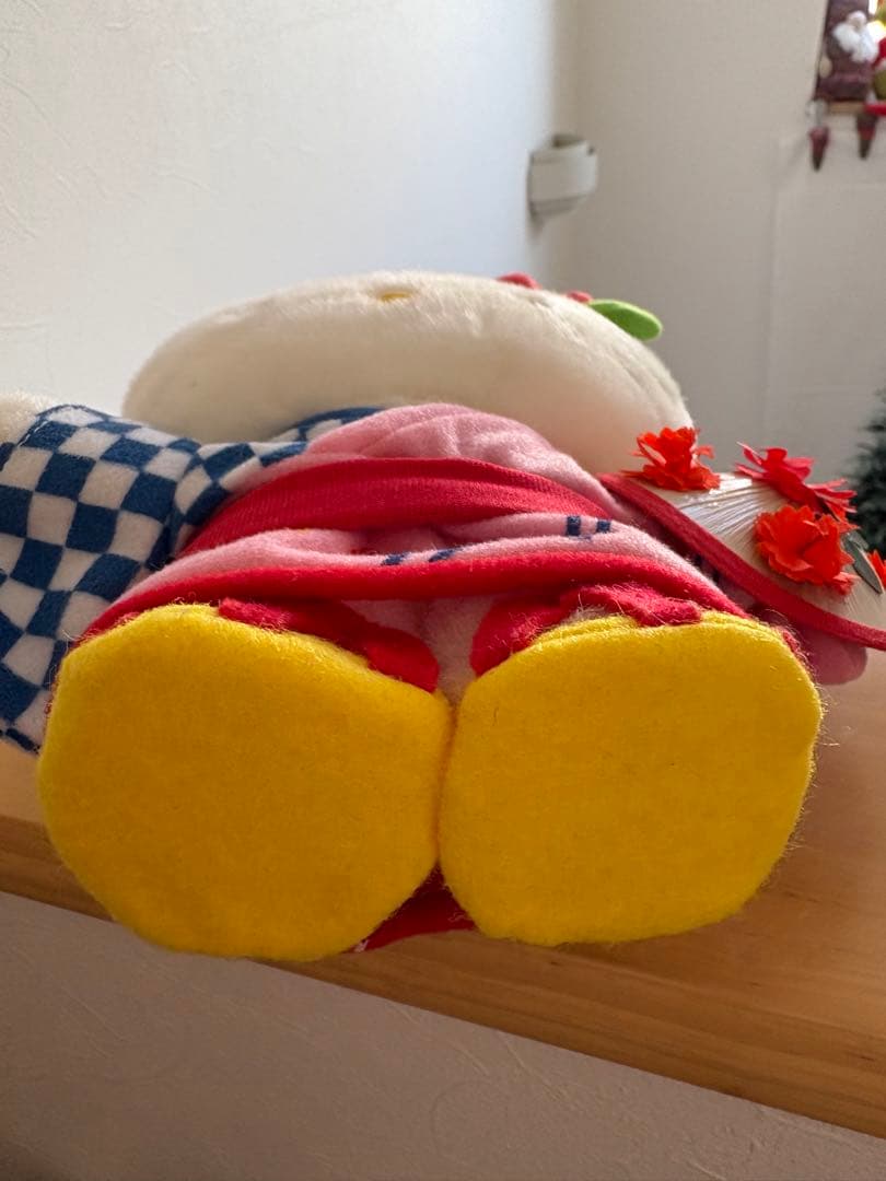 ハローキティ 山形限定　花笠　さくらんぼ ぬいぐるみ ご当地　タグ付き