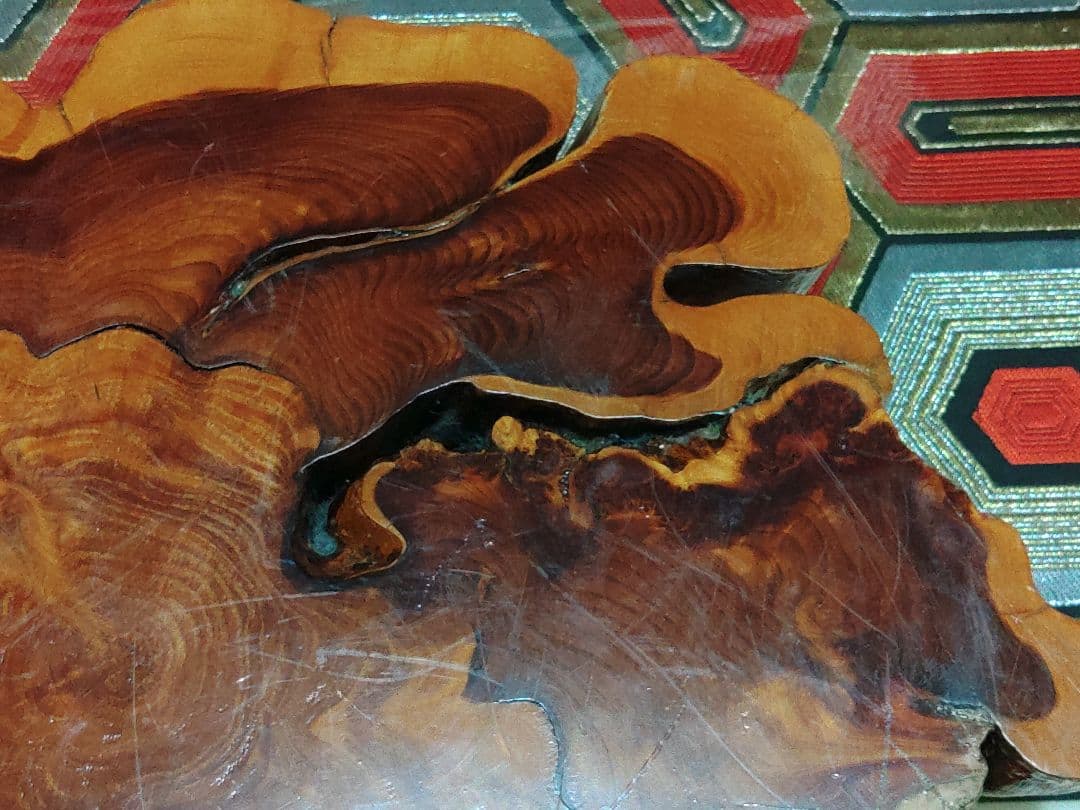 無垢木材　花台　大迫力切り株　かわいい木製オブジェ　木の温もり　年輪　精霊宿る