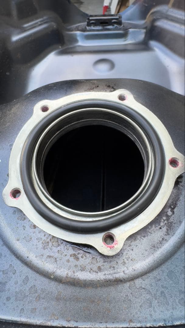 M*a様 Z900RS フューエルタンク 中古品