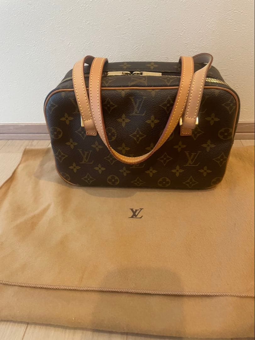 ルイヴィトン　シテ