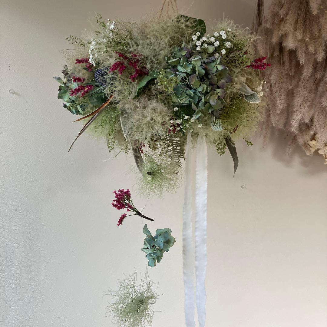 スモークツリー とアンティーク紫陽花　エリンジウムのフライングリース　グレビレア