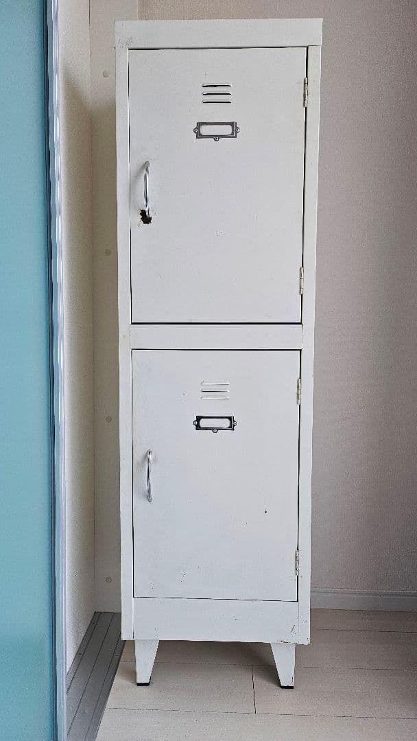 ホワイト スチールロッカー ヴィンテージ風　直接引取