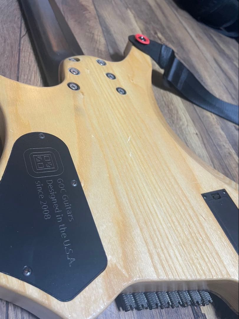 GOC illumina 8弦 ヘッドレス strandberg