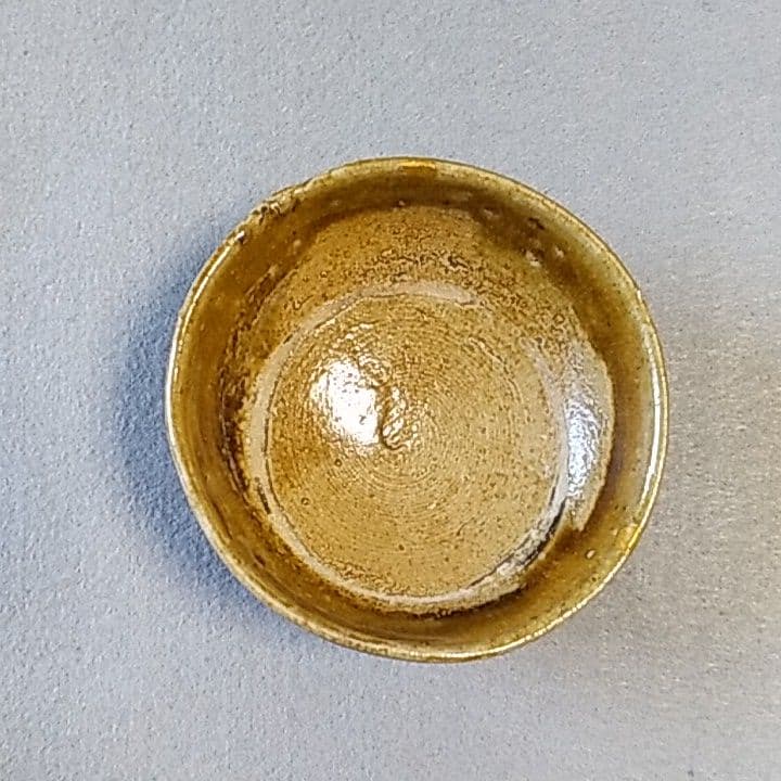 古瀬戸盃　古瀬戸ぐい吞み　古黄瀬戸ぐい吞み　古瀬戸酒盃　合わせ箱付き