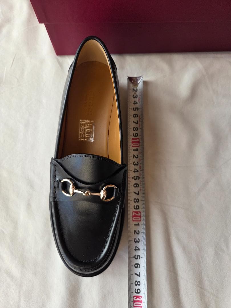 GUCCI ブラック ローファー