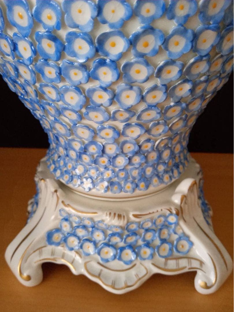 ドイツ　ドレスデン　カールティーメ　マイセン　スノーボールスタイル　壺