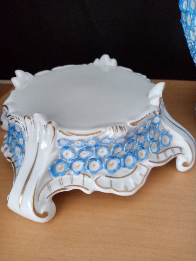 ドイツ　ドレスデン　カールティーメ　マイセン　スノーボールスタイル　壺