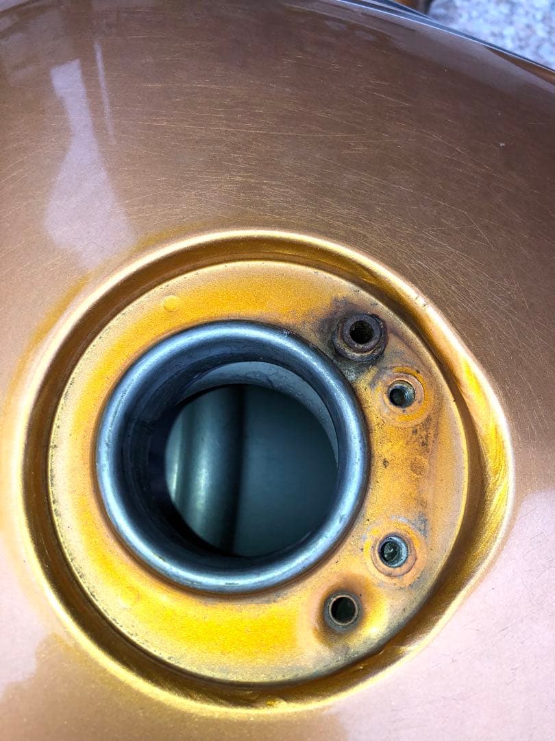 カワサキW800、ガソリンタンク、サイドカバー 、ヘッドライトケース