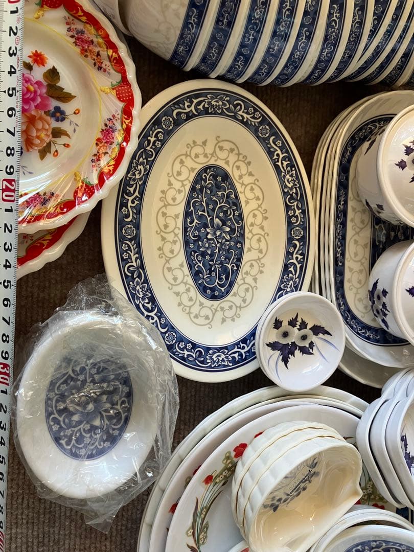 東南アジア　メラミン食器セット　大量新品