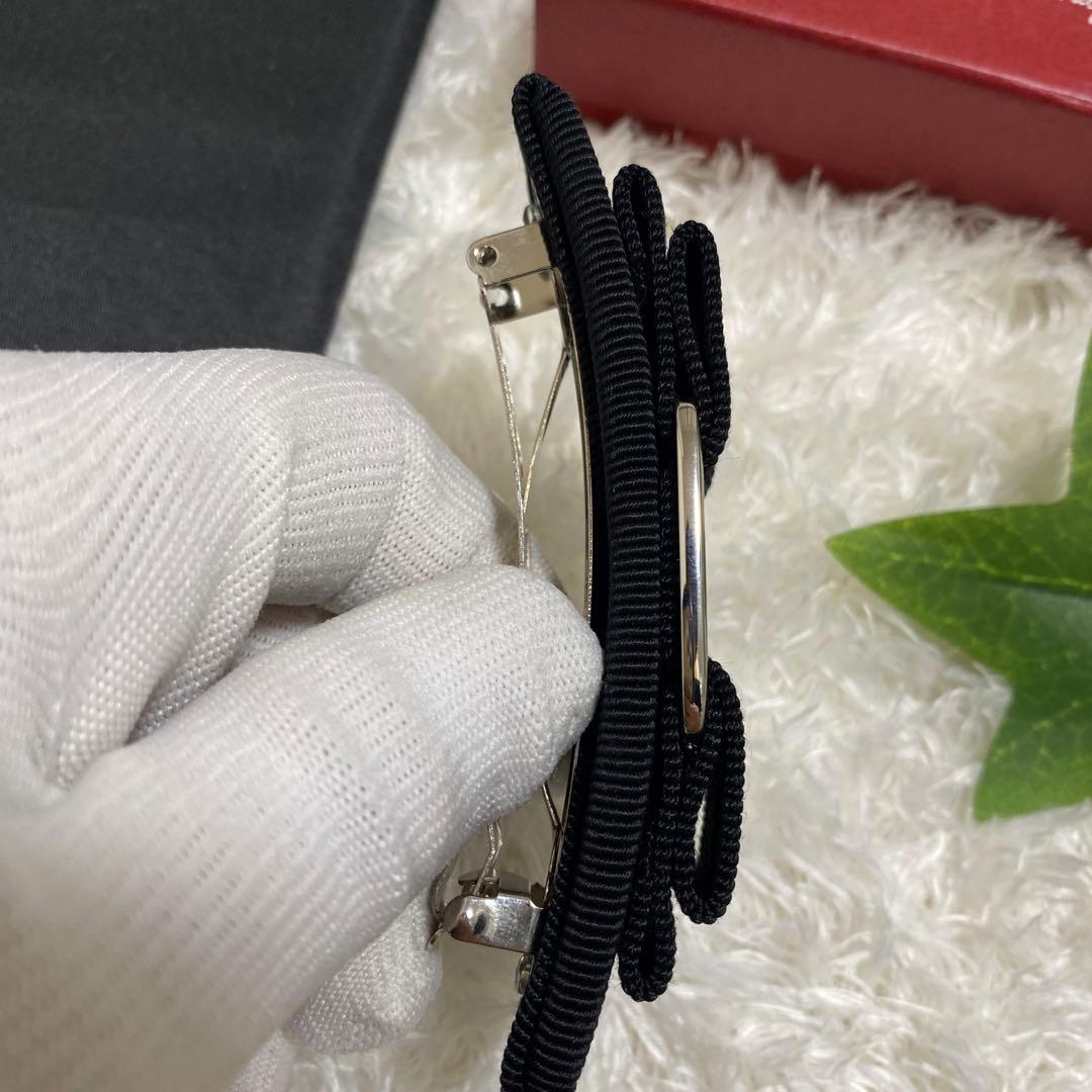 フェラガモ　バレッタ　シルバー　金具　お洒落　小物　箱付き